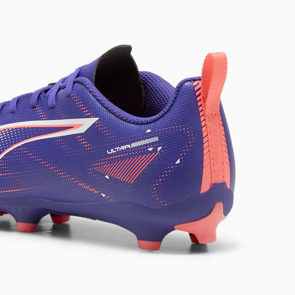 Chaussures de soccer à crampons pour terrain dur/terrain artificiel ULTRA 5 PLAY pour enfants, Lapis Lazuli-PUMA White-Sunset Glow, extralarge